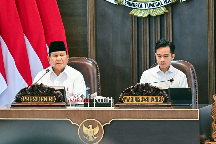 Hadiri Sidang Kabinet Paripurna, Menteri PU Pastikan Kesiapan Infrastruktur untuk Nataru 2024/2025