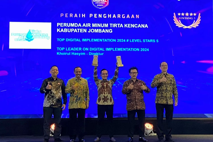 Berkat Pemanfaatan Teknologi AI, Perumdam Tirta Kencana Jombang Raih Penghargaan Top Digital Awards 2024