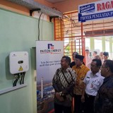 PT Paiton Energy Hadirkan PLTS Atap di Tiga Sekolah, Reduksi Emisi Karbon 0,68 Ton