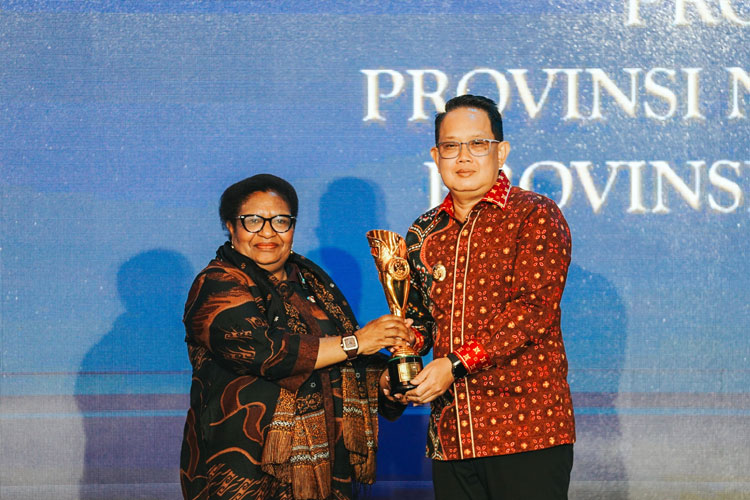 Jatim Raih Penghargaan Provinsi Terinovatif di IGA 2024, Pj Gubernur Adhy: Iklim Budaya Inovasi Sangat Luar Biasa