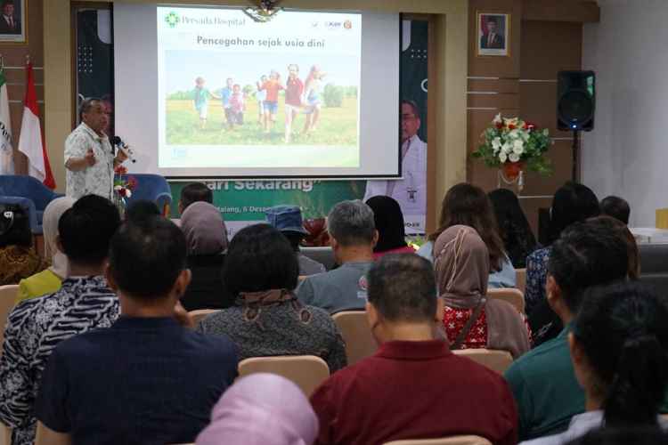 Suasana talkshow Hari Osteoporosis Sedunia di Persada Hospital Malang. (Foto: Dok. Persada Hospital Malang/TIMES Indonesia).