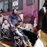 Wujudkan Transportasi Inklusif, Daops 2 Bandung Fasilitasi Perjalanan Tunadaksa