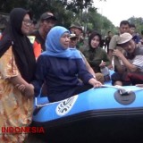 Lima Hari Jombang Dilanda Banjir, Khofifah Indar Parawansa Turun Tangan Temui Korban