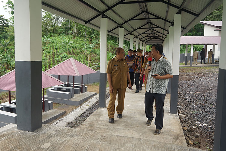 SMPN-18-Borong-a.jpg