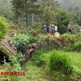 Cuaca Ekstrem Menerjang Pacitan, Jembatan Penghubung Antardesa di Nawangan Ambrol