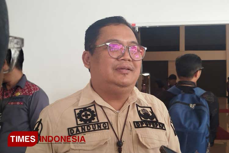 Kepala DPUPRPKP Kota Malang, Dandung Djulharhanto saat ditemui awak media. (Foto: Rizky Kurniawan Pratama/TIMES Indonesia)