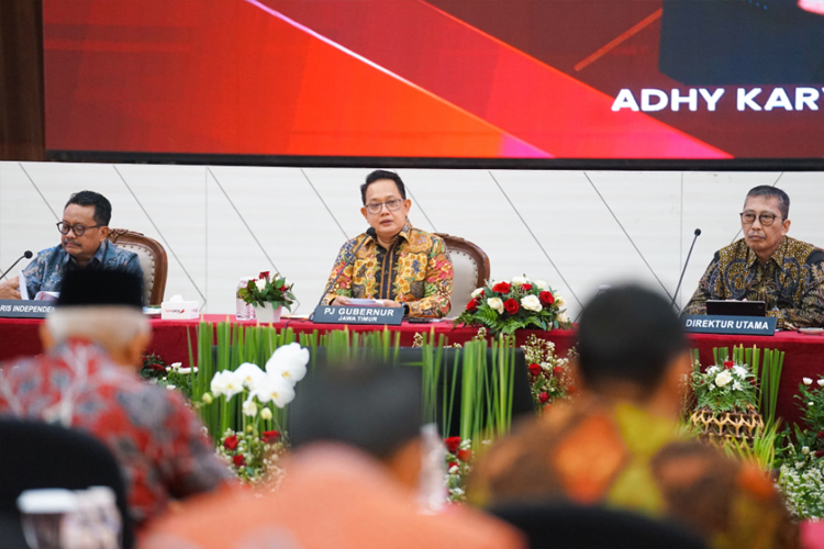 Pj Gubernur Adhy Optimis Inisiasi KUB Perkuat Kinerja Perbankan di Kawasan Timur Indonesia