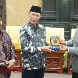 Anggota DPR RI Bambang Haryo Isi Kuliah Umum di UWKS, Minta Pemuda Tak Apatis Politik