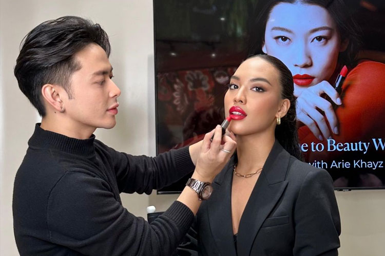 Kegiatan Make Up Class Lets Share Healthcare bersama Arie Khayz dan Laura Mercier. (FOTO: dok. Lets Share for TIMES Indonesia)