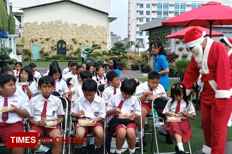 Flash-mob-Christmas-Carol-2.jpg