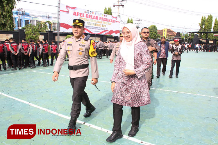 Bupati Ipuk Ajak Wisatawan Nikmati Libur Nataru yang Aman dan Nyaman di Banyuwangi