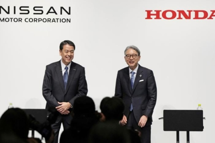 Honda-Nissan Bergabung, Hyundai Ketir-ketir