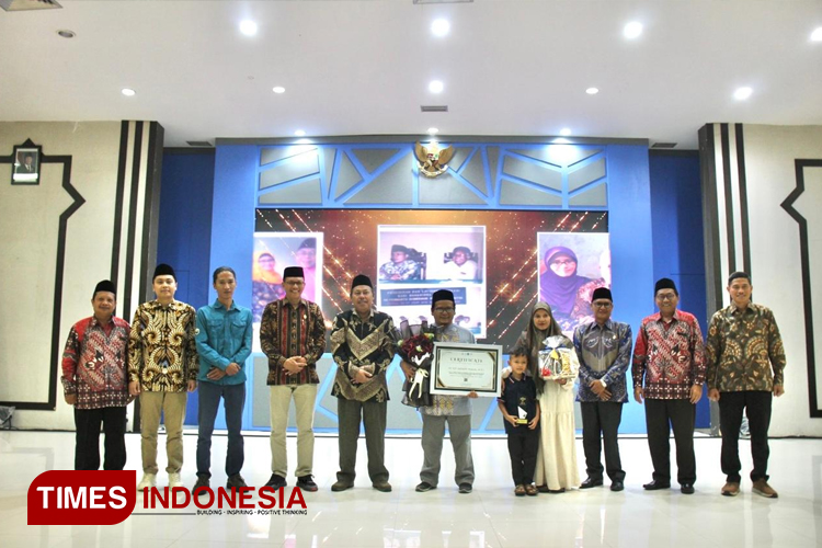 Ini Nama Para Penerima Sharia Faculty Awards 2024 Fakultas Syariah UIN KHAS Jember