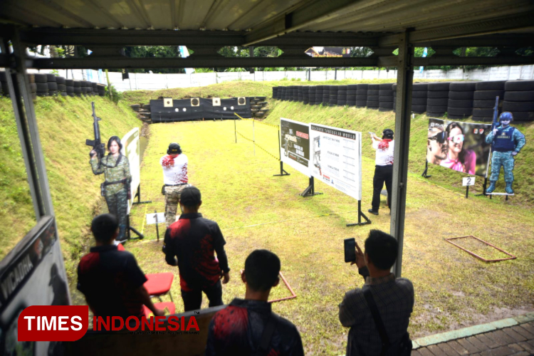 Kejuaraan-Menembak-Piala-Panglima-Divisi-2-Kostrad-c-1.jpg