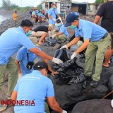 Cara Marine Safari Bali Konservasi Pantai melalui Aksi Bersih-Bersih Clean Lebih Beach