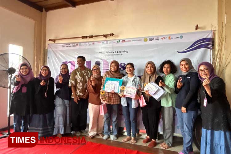 Hari Ibu, Arisza Library n Learning Suguhkan Kompetisi Nuansa Aksara