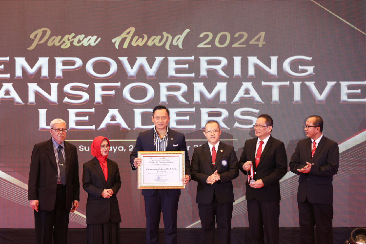 Menko AHY Raih Gelar 'The Most Outstanding, Inspiring and Transformative Young Leader'