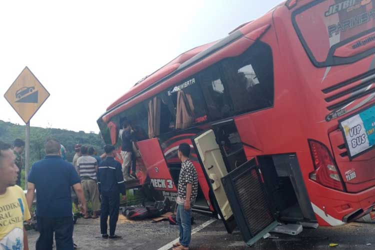 Bus Rombongan Pelajar Asal Bogor Alami Kecelakaan di Tol Lawang Malang