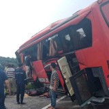 Bus Rombongan Pelajar Asal Bogor Alami Kecelakaan di Tol Lawang Malang