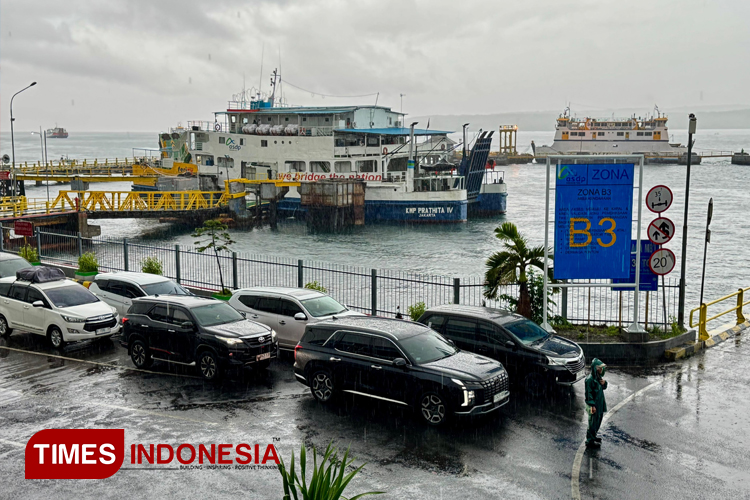 1,2 Juta Penumpang Diproyeksi Padati Pelabuhan Ketapang Saat Arus Angkutan Libur Nataru