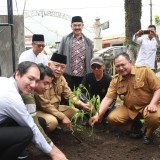 Bisa Cegah Stunting, Bupati Malang Canangkan Miracle Project Tanam 26 Ribu Pohon Kelor