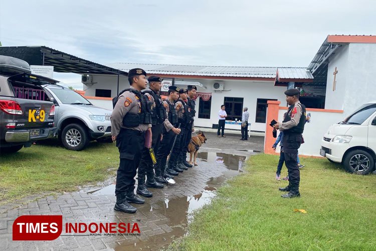 Polresta Banyuwangi Amankan Natal, Unit K-9 Sisir Setiap Sudut Gereja