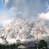 Banyak Warga Salah Paham! Ini Bukan Foto Erupsi Gunung Raung