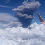 Erupsi Gunung Raung, Bandara Banyuwangi Tetap Operasi