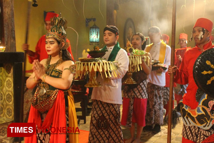 Royal Tugudom, para tamu akan merasakan atmosfer megah dari kuliner era Majapahit. (FOTO: AJP TIMES Indonesia)
