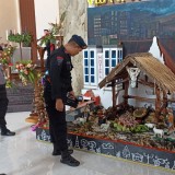 Pastikan Keamanan Jelang Natal 2024, Satbrimob Lakukan Sterilisasi Gereja di Bantul