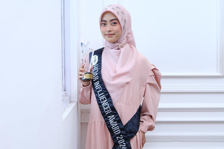 Finalis Putri Hijab Academy 2024 Latifah Karismawati Bicara Pentingnya Kesehatan Mental