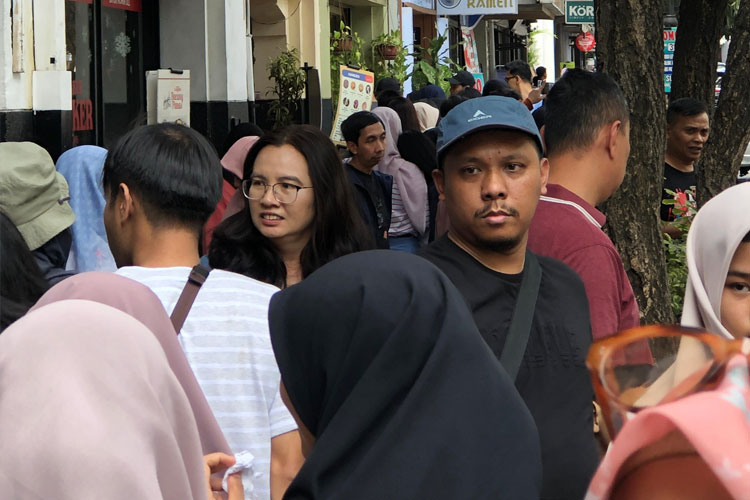 Kemenpar RI dan Poltekpar NHI Bandung Meninjau Wisata Jalan Braga Kota Bandung