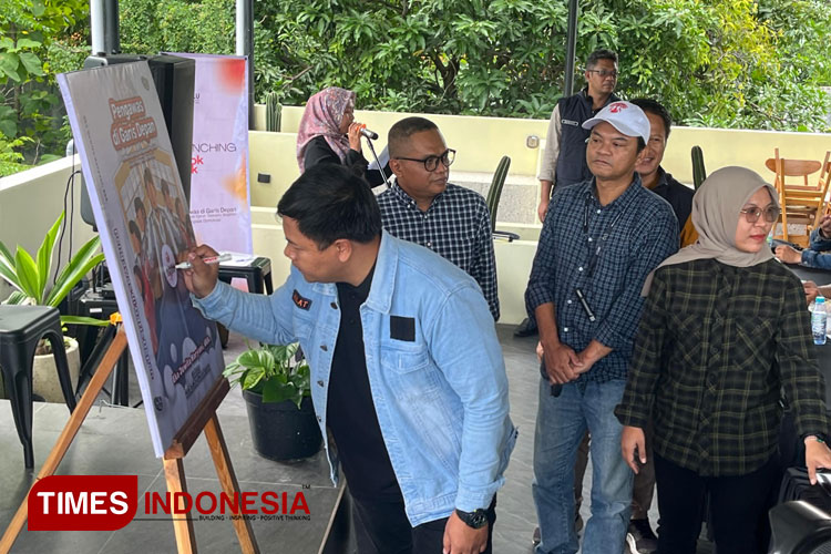 Launching-buku-Bawaslu-Magetan-berjudul-Pengawas-2.jpg