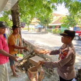 Jumat Berkah, Polresta Banyuwangi Berbagi Kebahagiaan dengan Sesama