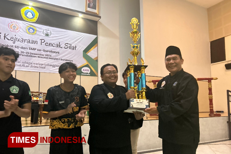 Tutup Kejuaraan Silat Hasyim Cup, Ketua IPSI Jatim Beri Bonus Tambahan bagi Jawara