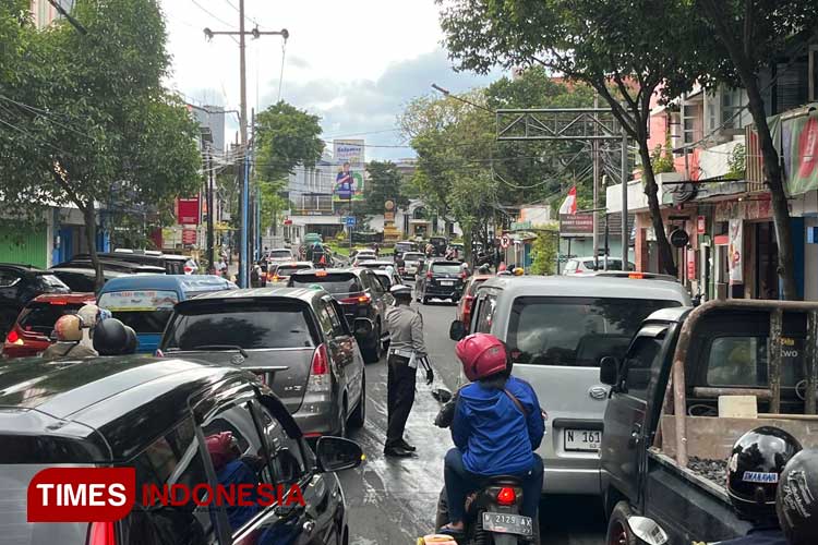 Awas Macet, Ratusan Ribu Kendaraan Mulai Masuki Kota Malang Jelang Tahun Baru