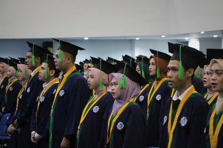 wisuda-4.jpg