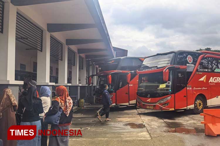 Lonjakan Transportasi di Terminal Pacitan Capai Ratusan Persen Jelang Tahun Baru