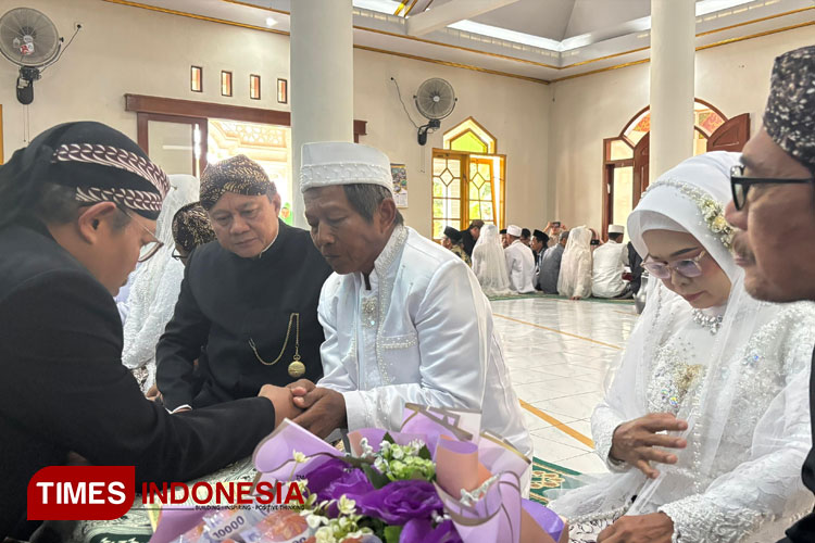 Suasana-nikah-massal-2.jpg