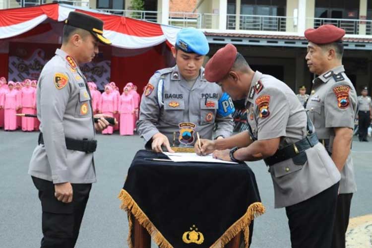 Kapolresta Cilacap Pimpin Sertijab, Dua Polisi Kasat Diganti