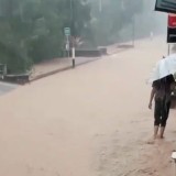 Jalan dan Rumah Warga Ngadirojo Pacitan Terendam Banjir