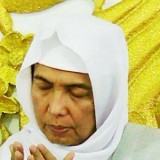 Mengenal Hadratussyaikh Kiai Haji Ahmad Asrori dan Majelis Al-Khidmah, Tumbuh Bersama dengan Dzikir