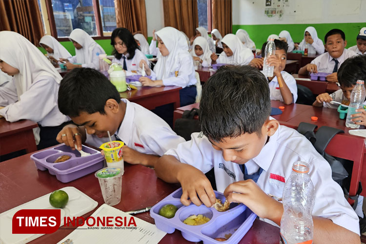 Makan Siang Bergizi Malut Resmi dimulai Hari Ini, BGN Menolak Permintaan Wawancara