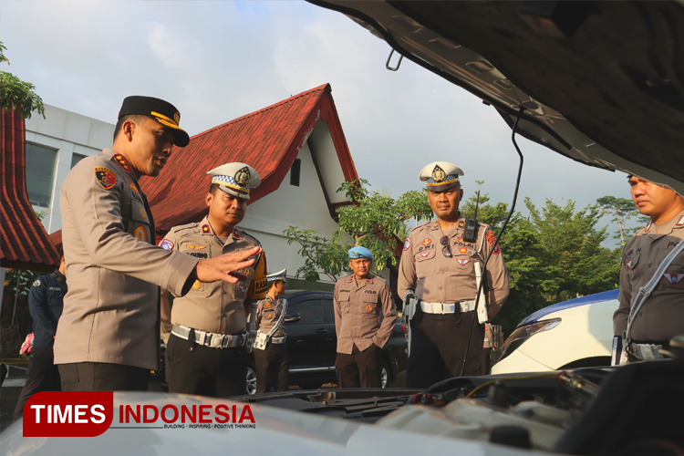 Kapolresta Banyuwangi Pastikan Pelayanan Kamtibmas Optimal dengan Cek Kendaraan Dinas