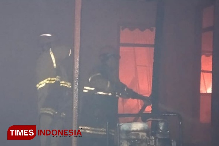 Dua Kebakaran Terjadi Saat Hujan Deras di Kabupaten Pemalang