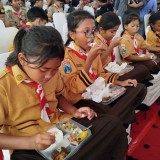 Pj Gubernur Jatim Tinjau Persiapan Pelaksanaan Program Makan Bergizi Gratis di Jember