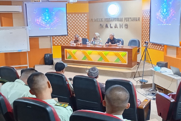 Tingkatkan Keterampilan Mahasiswa dan Pegawai, Polbangtan Malang Gelar Pelatihan Jurnalistik dan Fotografi