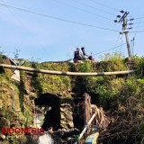 Jembatan Penghubung Tiga Desa di Songgon Banyuwangi Ambrol, Akses Warga Terancam Terputus