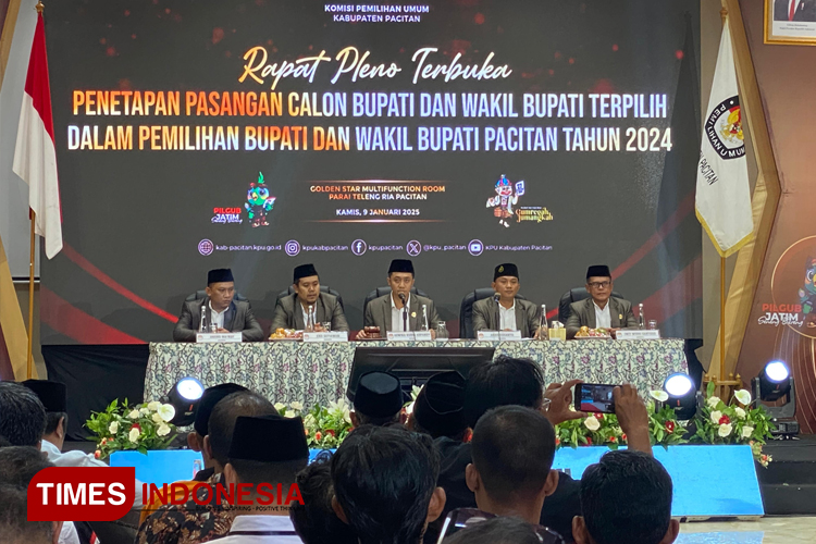 Rapat Pleno KPU Pacitan Tetapkan Aji-Gagarin Pasangan Cabup-Cawabup Terpilih Pilkada 2024