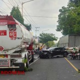 Honda Civic di Banyuwangi Ngacir Usai Tabrak Truk Tangki Pertamina